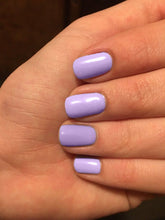 Load image into Gallery viewer, Glossy Lilac Nail Paint