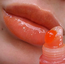 Load image into Gallery viewer, Oh So Clear blushnude lifestyle
